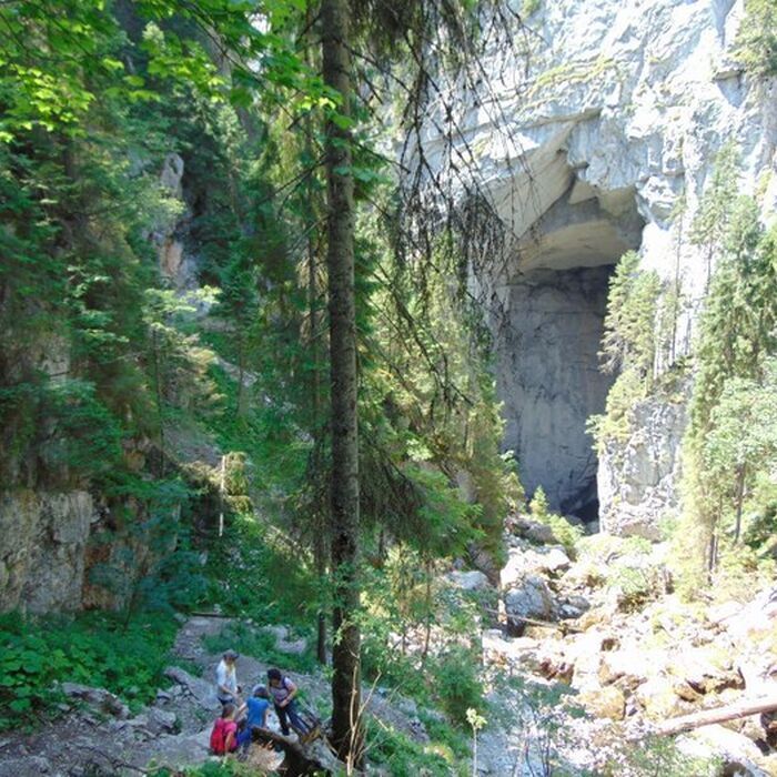 Explore the ”Mountains at the Sunset” - Apuseni Mountains - 8 days - Padis - Cetatile Ponorului - the Great Portal