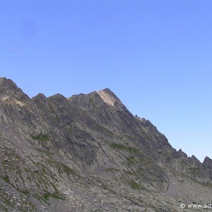 Fagaras & Bucegi: 9-Day Trekking Adventure in Romania's Carpathian Mountains - Negoiu Peak