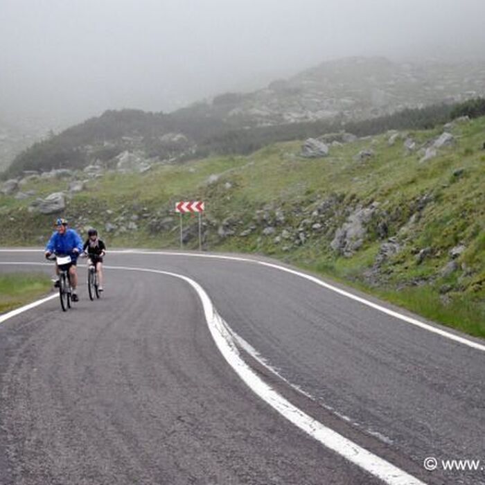 The Heritage of Transylvania cycling tour - 8 days - Transfagarasan road