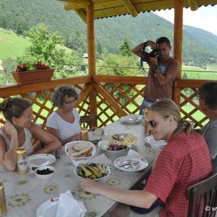 Transylvania Adventure: 8-Day Trekking, Biking & Bear Watching Tour - Organic food Romania